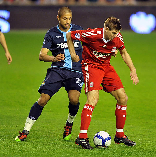 同时他也是 同时他也是